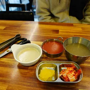 망치공장 사진