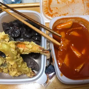 먹깨비 김밥만두 대표 사진