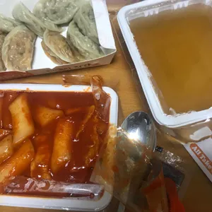 먹깨비 김밥만두 사진