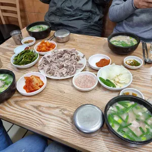 산청돼지국밥 사진