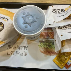 맘스터치 리뷰 사진
