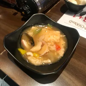 오븐에빠진닭 사진