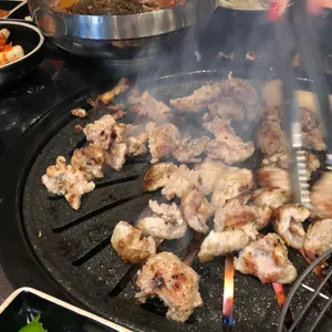 돈나맛있네 사진