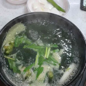 굴국밥보쌈 사진