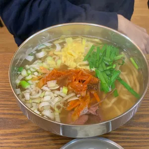 육쌈냉면 사진