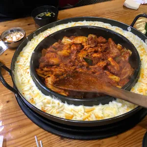 유가네닭갈비 사진