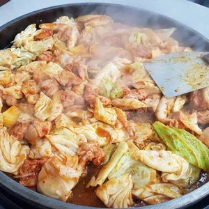 춘천닭갈비막국수 사진
