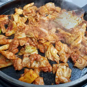 춘천닭갈비막국수 사진