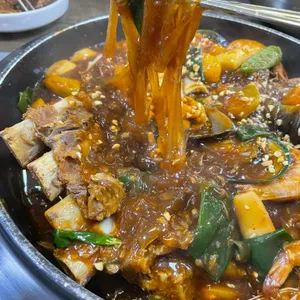 신촌감자탕해물뼈찜 리뷰 사진