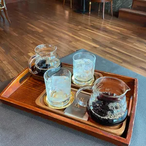 커피네루다 사진
