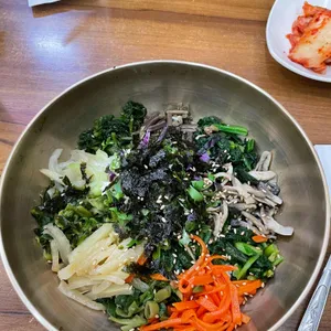 산들섬 팔도비빔밥 사진