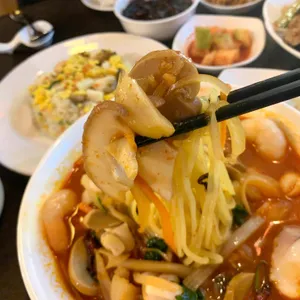 동보성 사진