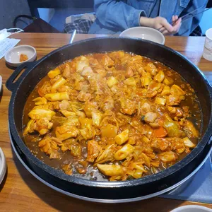 고수닭갈비 사진