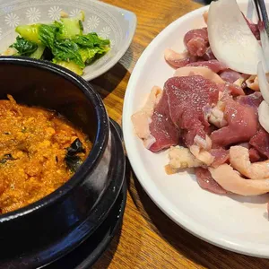 두메골돌솥쌈밥 사진