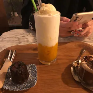 브랑쿠시 사진