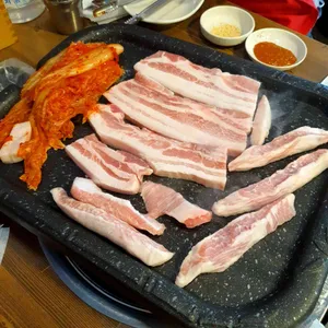 고향집 김치삼겹살 리뷰 사진