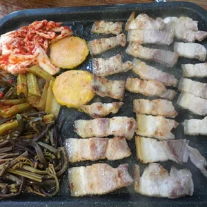 24시본오생삼겹 사진