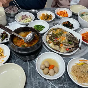 창리꽃게장굴밥집 사진