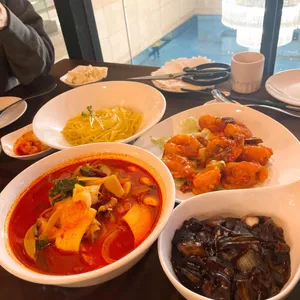 동보성 사진