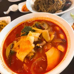 동보성 사진