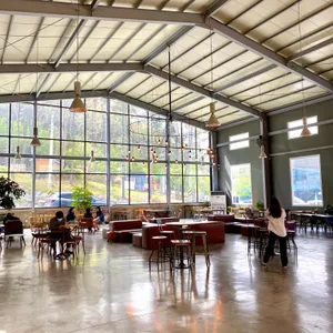 솔레일드 서재 리뷰 사진