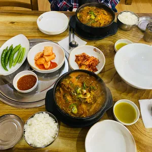 도너리감자탕 사진