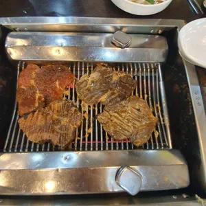 천둥소리돼지갈비한우등심 사진