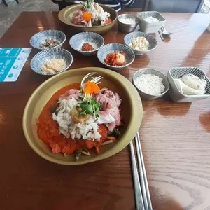 청초수물회 사진