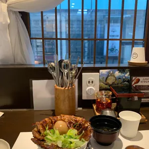 스미비 부타동 리뷰 사진