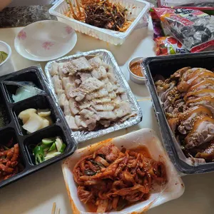 도깨비족발 사진