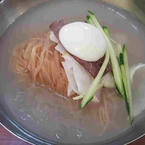 평양냉면 사진