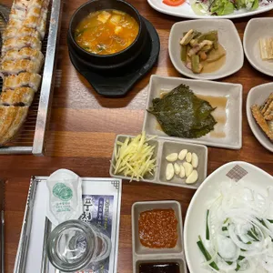 잠실장어와 한우 사진