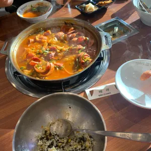 더하고 부대찌개  사진