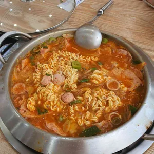 수제햄 고래부대찌개 사진