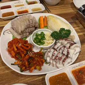 구찌구찌 수육&문어전문점 사진
