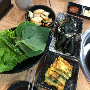 천지연무태장어 사진