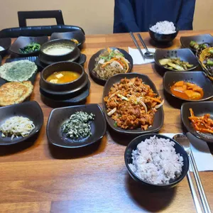 뜰안에밥상 사진