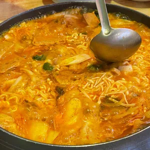 통일 부대찌개 사진