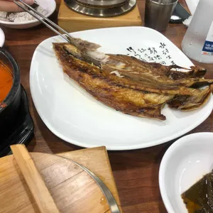 어촌 생선구이 코다리 굴밥 사진