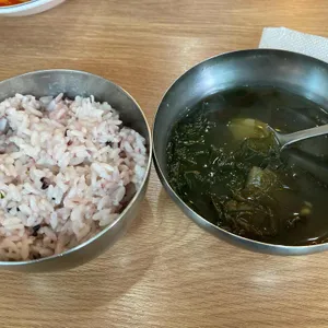 둥근상시골집 사진