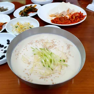 맷돌로만 사진