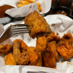 교촌치킨 사진