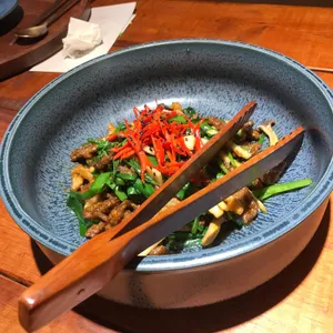 규반 사진