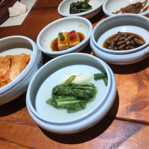 규반 사진