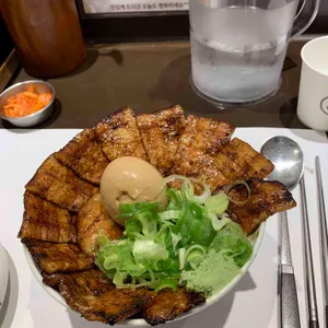 스미비 부타동 리뷰 사진