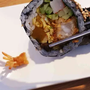 봄꽃김밥 사진