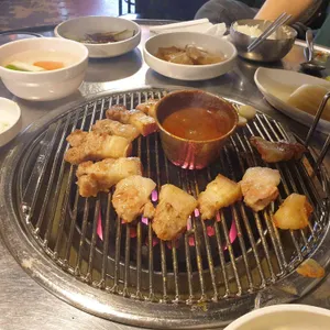 돈사돈 사진