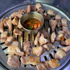 명리동식당 사진