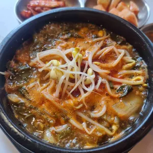 한멘뚝배기 사진