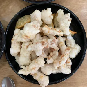 초연 사진